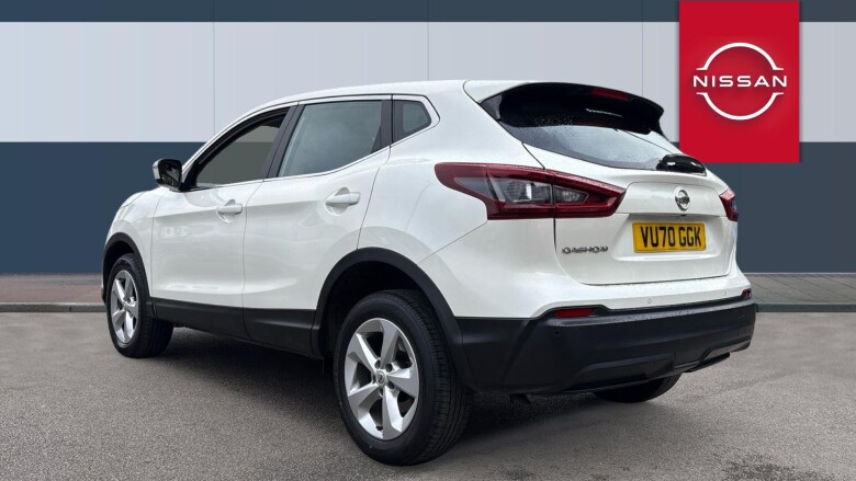 Nissan Qashqai 1.3 DiG-T Acenta Premium 5dr Petrol Hatchback